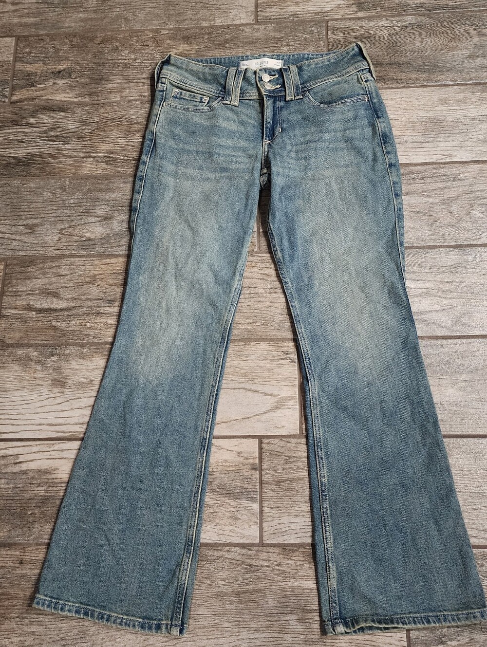 Hollister Low Rise Bootcut Jeans With Butterfly Pockets
